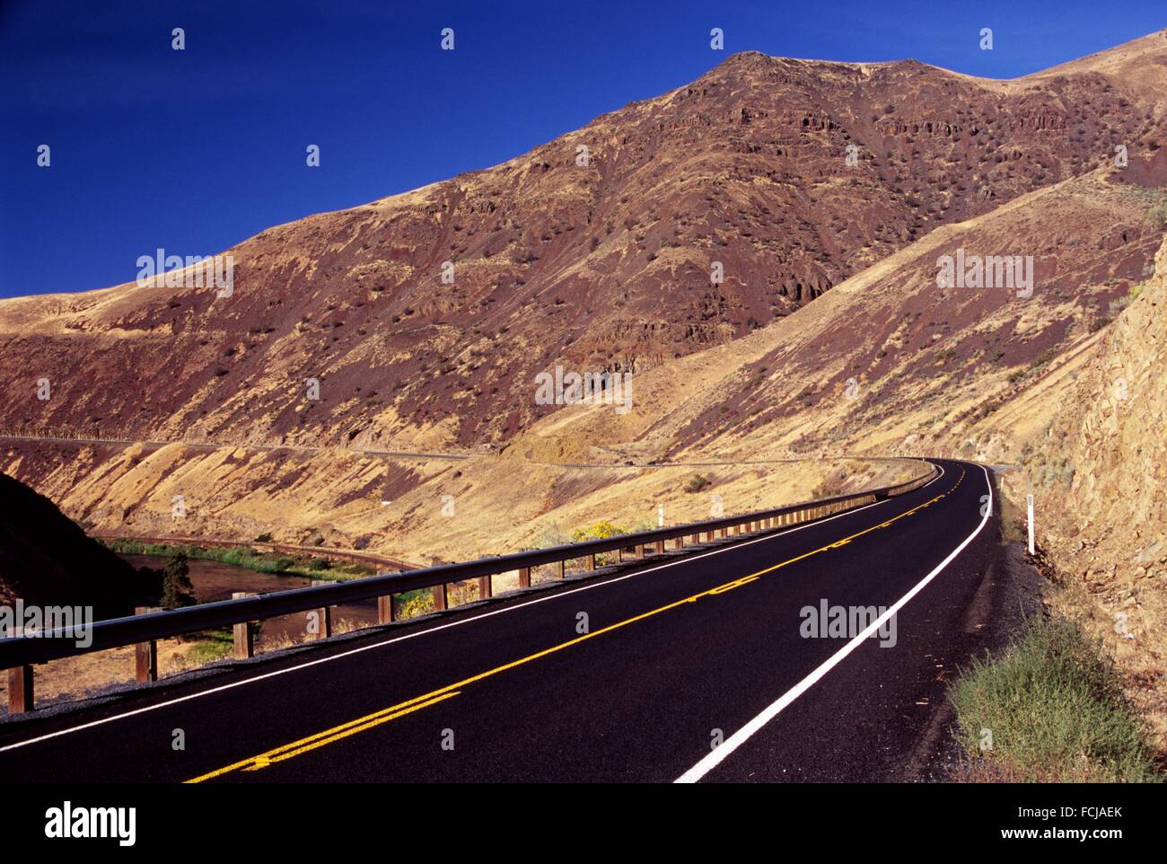 Yakima River Road, Yakima River Canyon Scenic and Recreational Highway