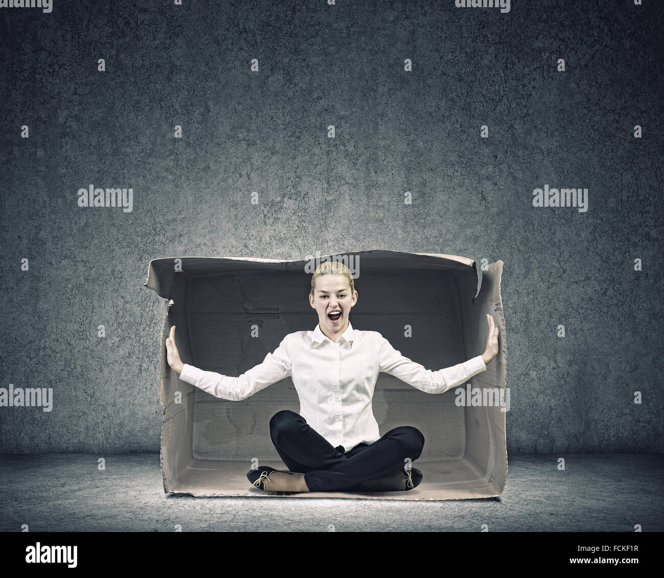 Collection 97+ Images woman trapped in a box for 7 years Stunning