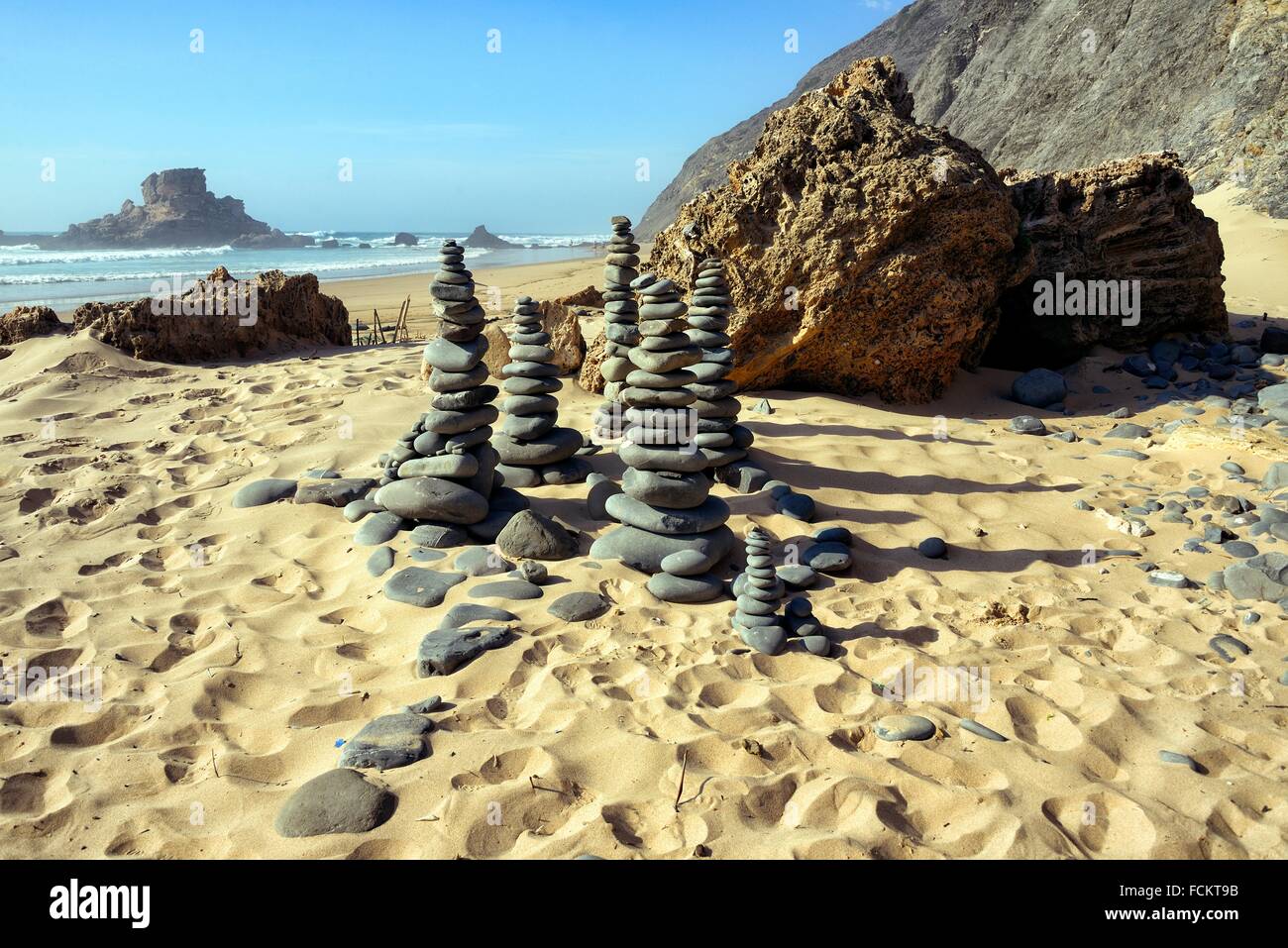 almost empty beach, Praia do Castelejo, Castelejo beach, near Vila Do Bispo, close to Sagres, Parque Natural do Sudoeste Stock Photo