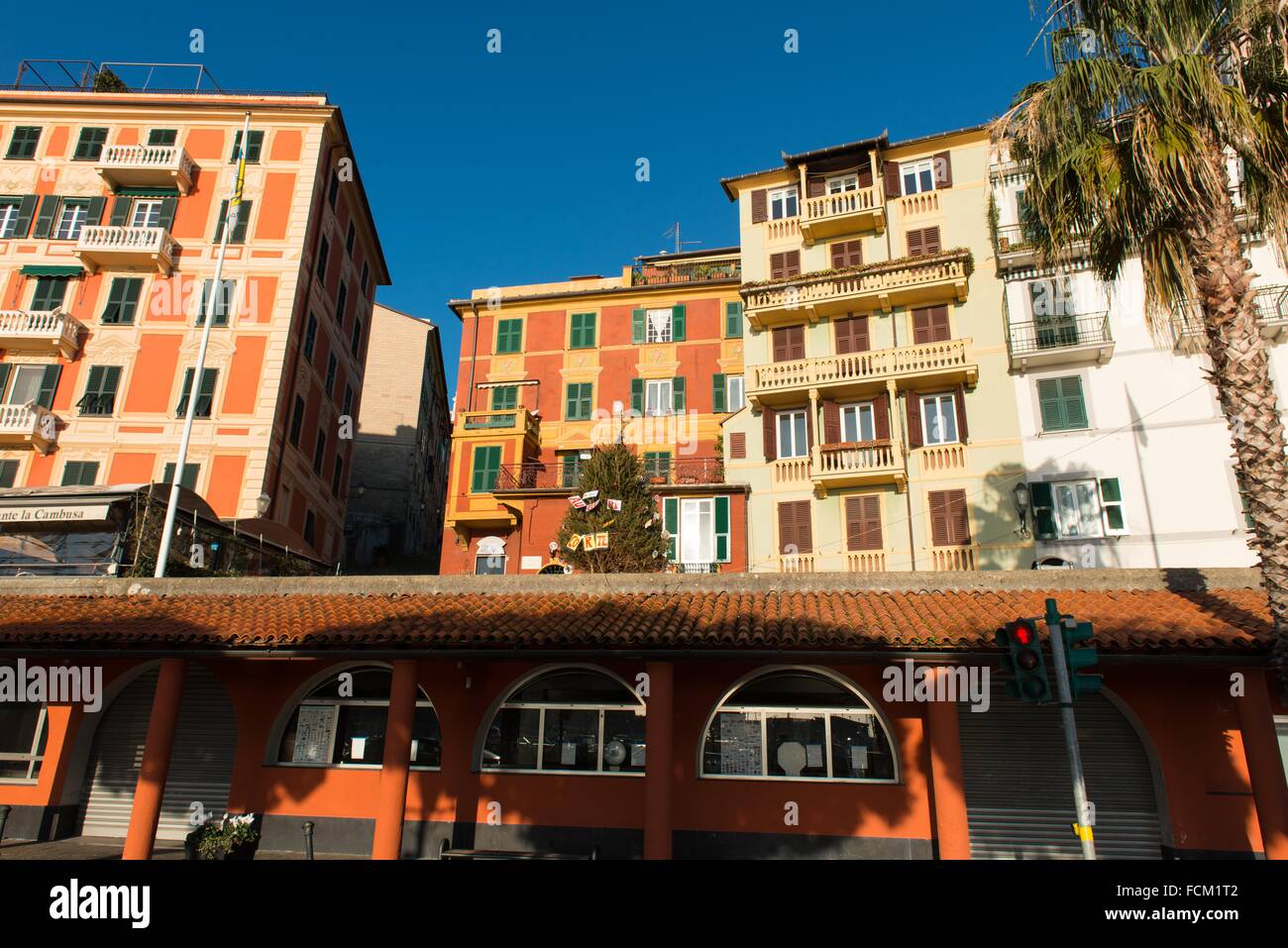 Genoa market hi-res stock photography and images - Page 3 - Alamy
