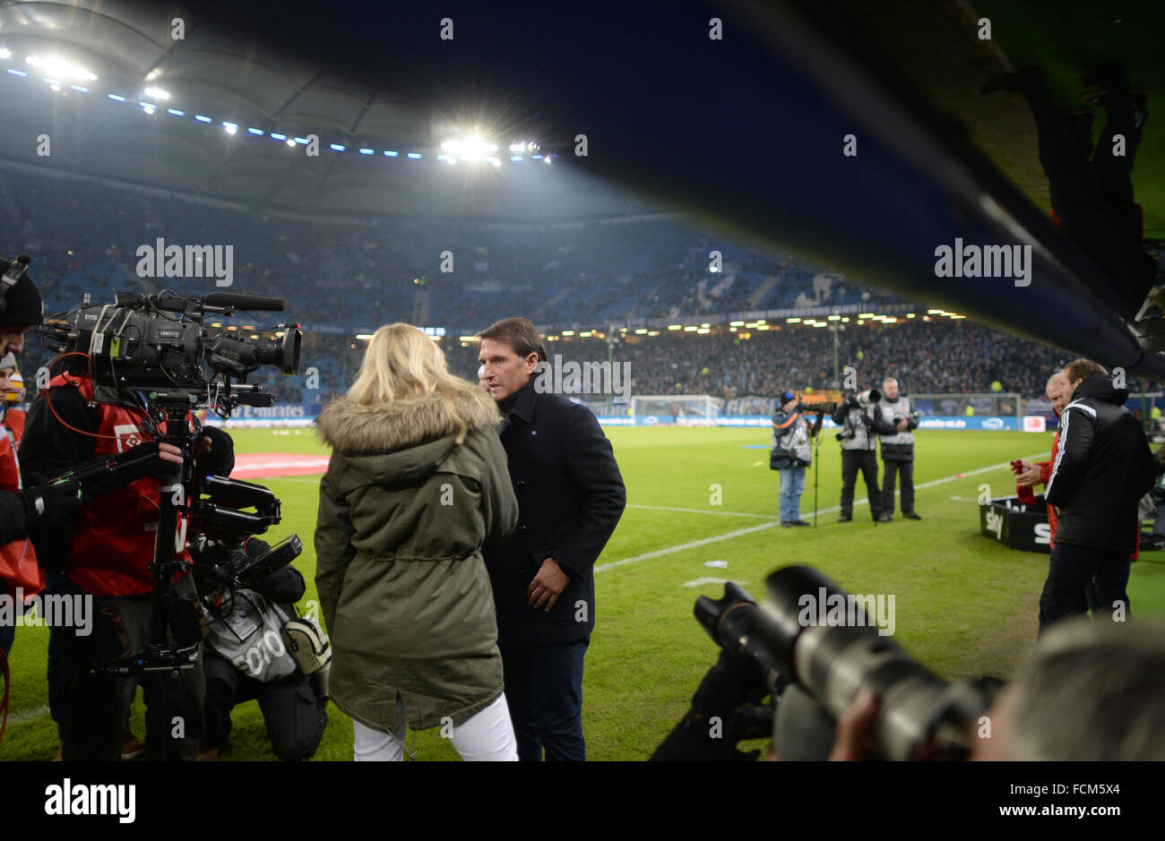 Hamburg Coach Bruno Labbadia Does An Interview With ARD Presenter Julia ...