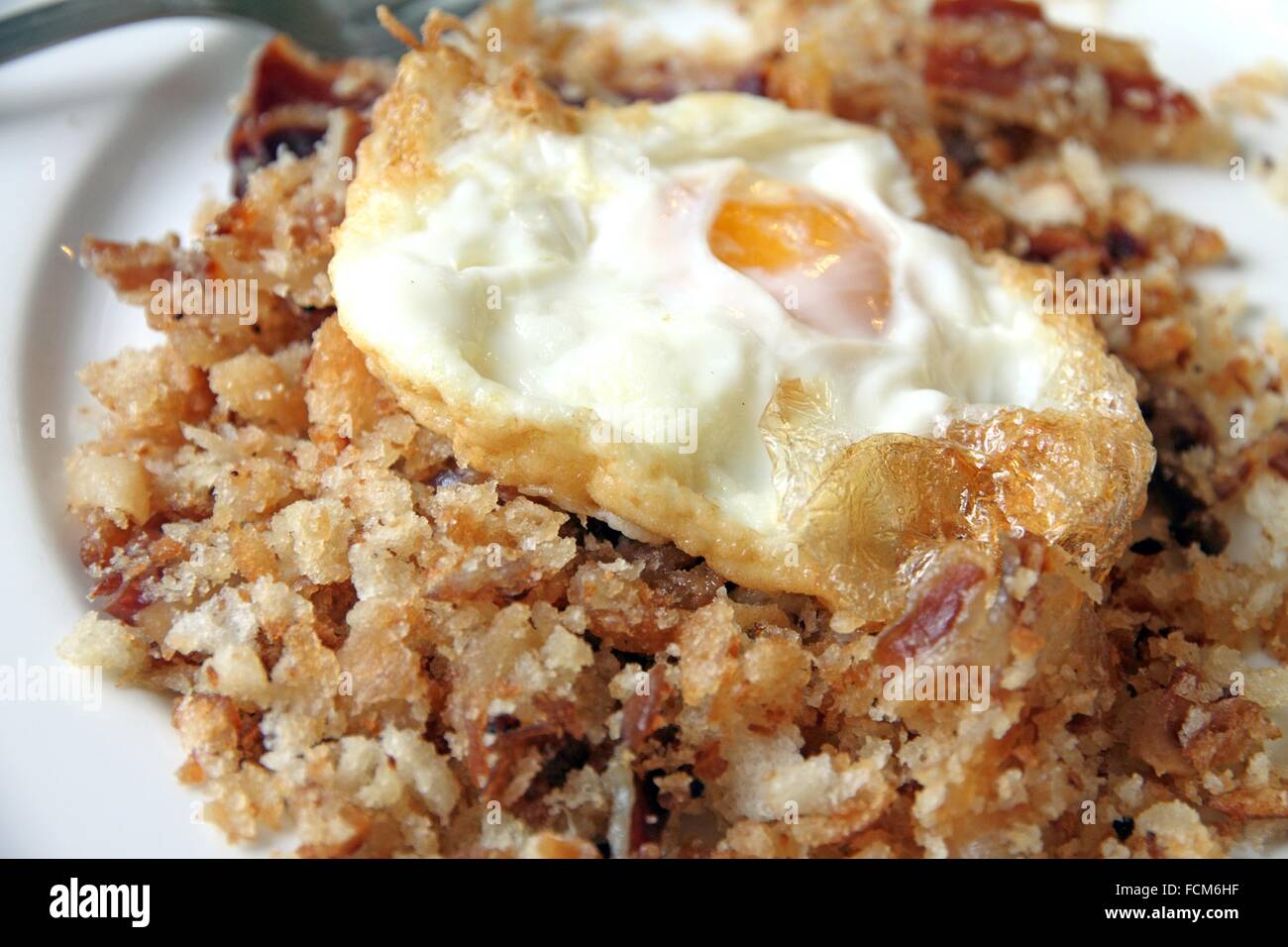 Migas con chorizo, a traditional Spanish recipe made with bread crumbs