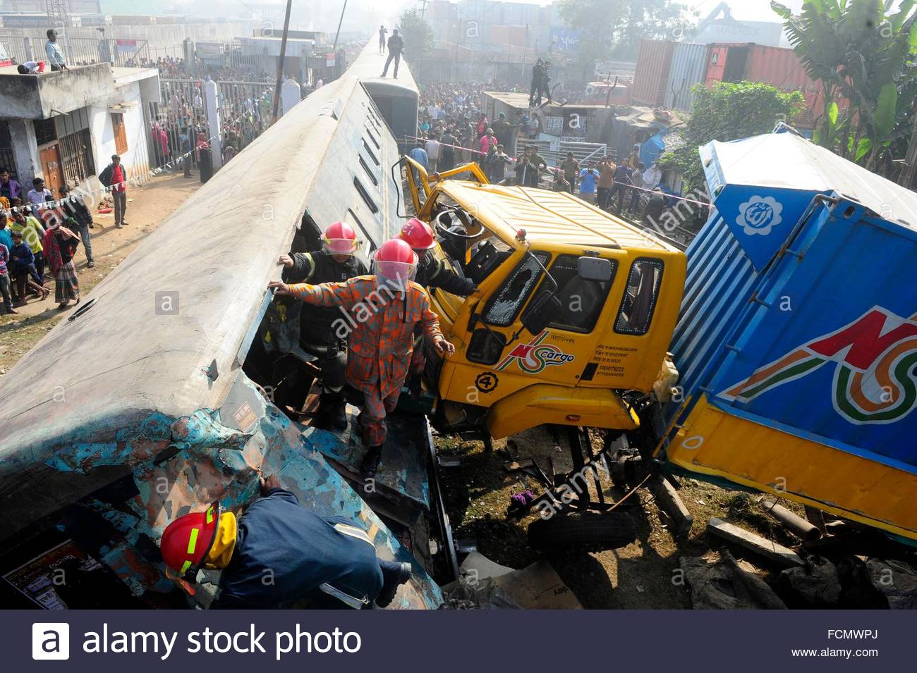 Kamalapur Railway Station Stock Photos & Kamalapur Railway 
