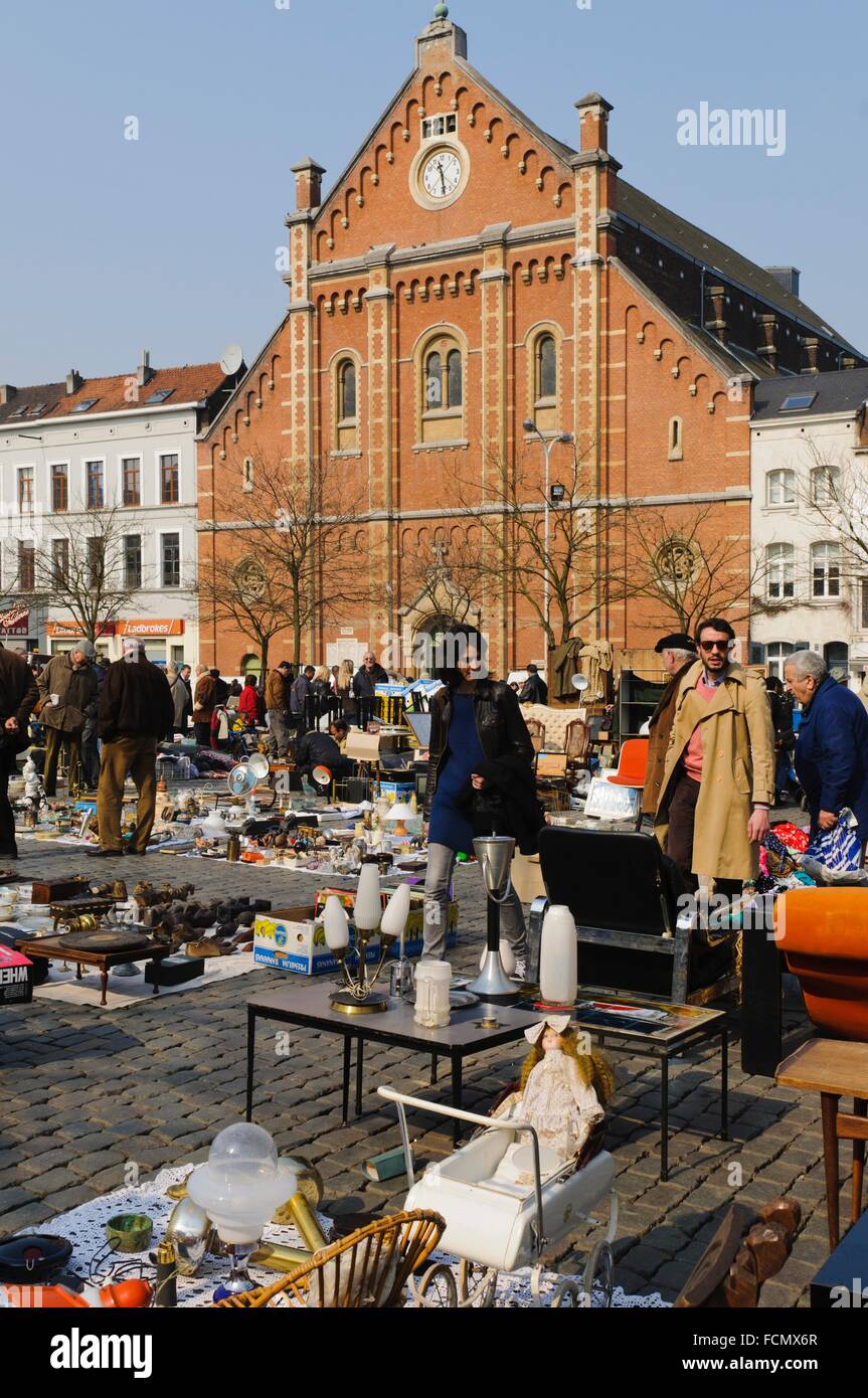 Flea Market, Place du Jeu de Balle, Marolles district, Brussels, Belgium,  Europe Stock Photo - Alamy