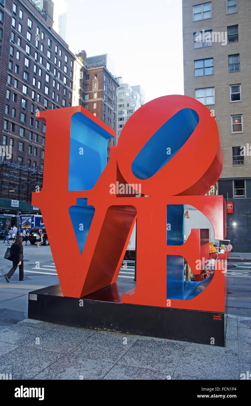 New York: Love sculpture,an iconic Pop Art work by american artist Robert Indiana Stock Photo
