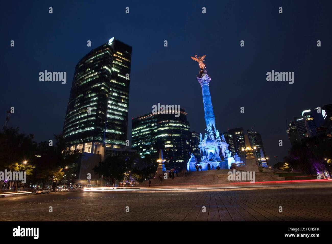 Angel statue, Independence Monument in Avenida de la Reforma, Mexico