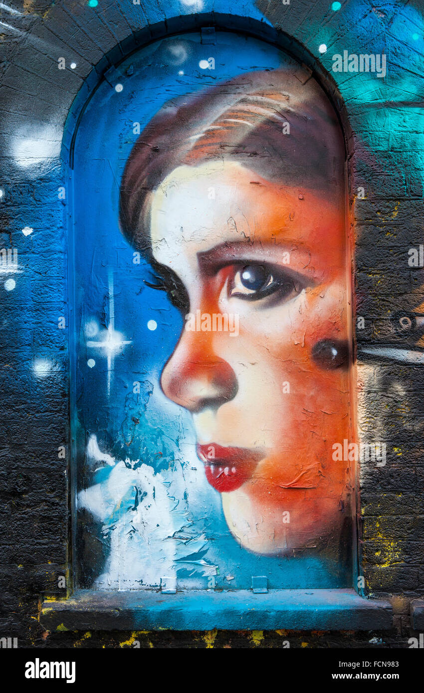 LONDON, UK - JANUARY 13TH 2016: A piece of Graffiti in East London portraying the character Princess Leia from the Star Wars. Stock Photo