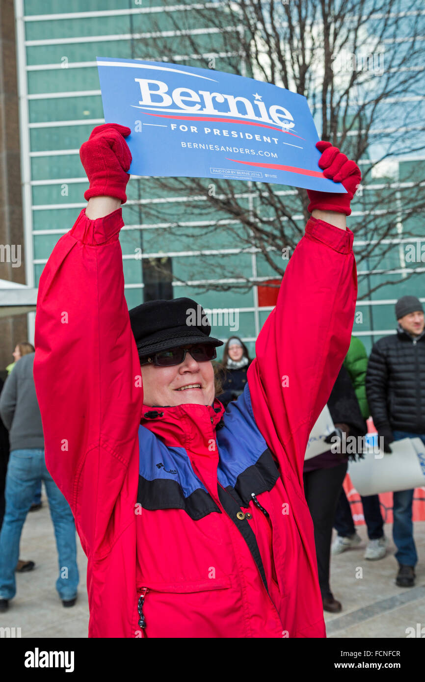 Bernie sanders 2016 hires stock photography and images Alamy