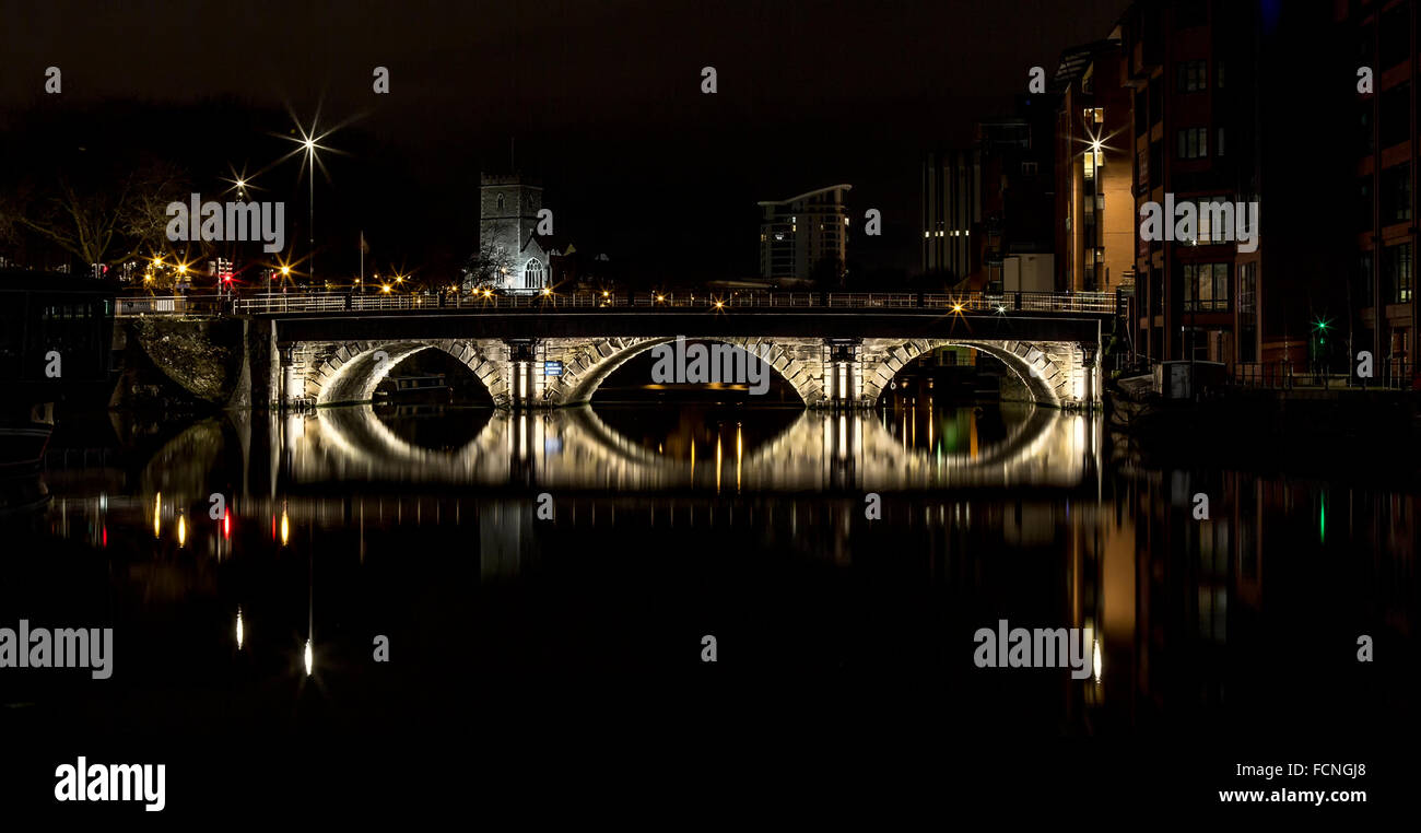 Bristol Bridge By Night, Bristol Bridge is the old bridge over the