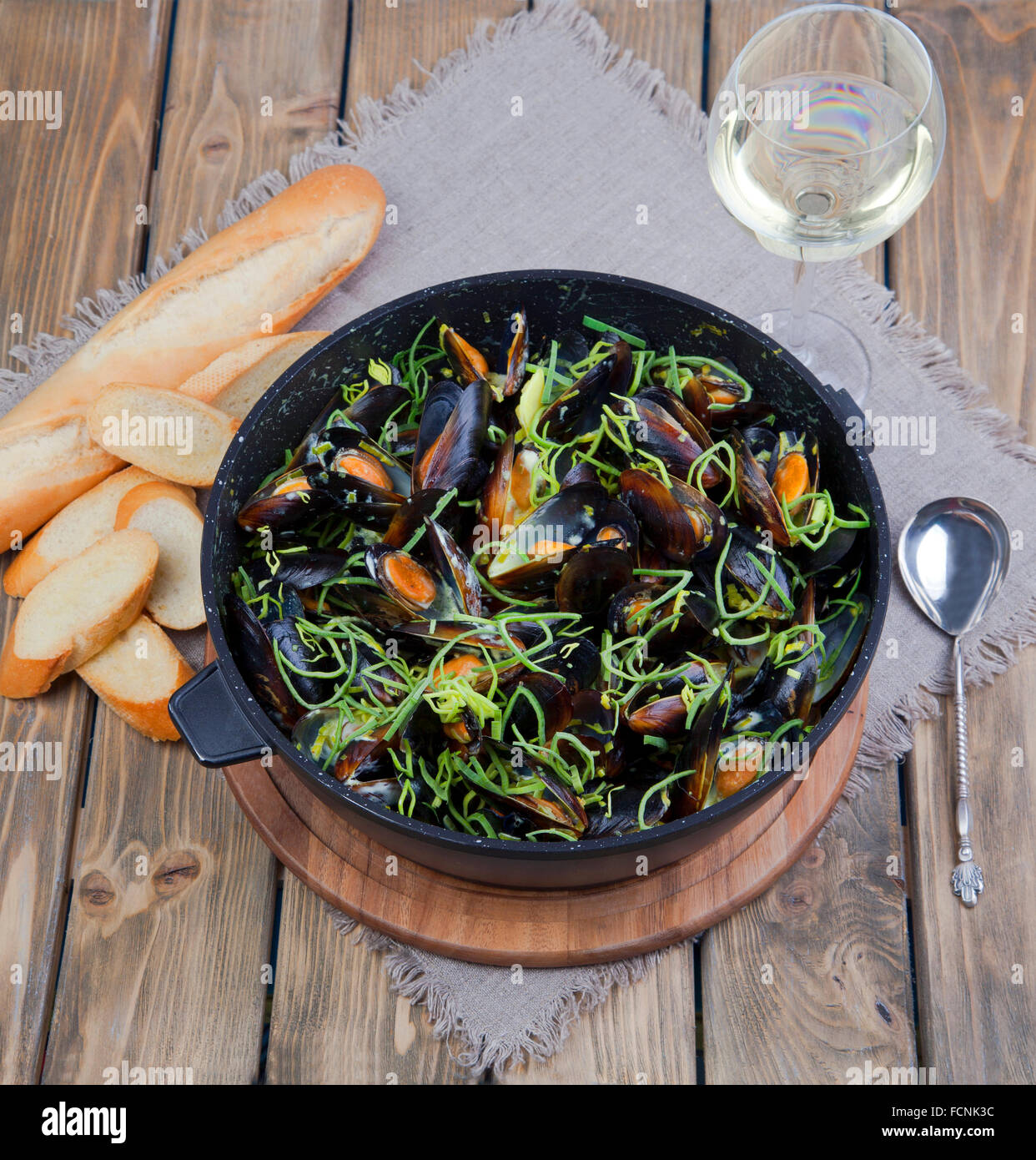 Mussels cooked in wine Stock Photo Alamy