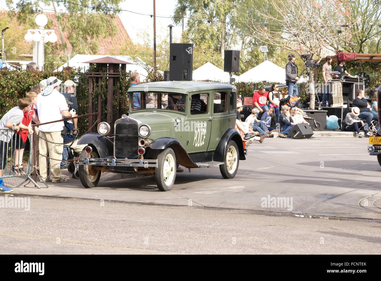 Tucson, Arizona, USA. 23rd Jan, 2016. Antique cars on display in