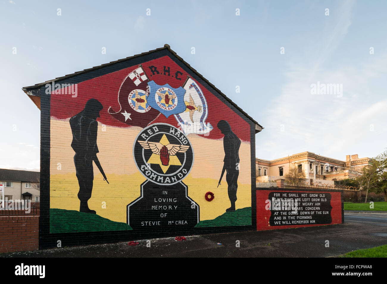 Red Hand Commando RHC loyalist mural on Belfast Shankill Estate. Stock Photo