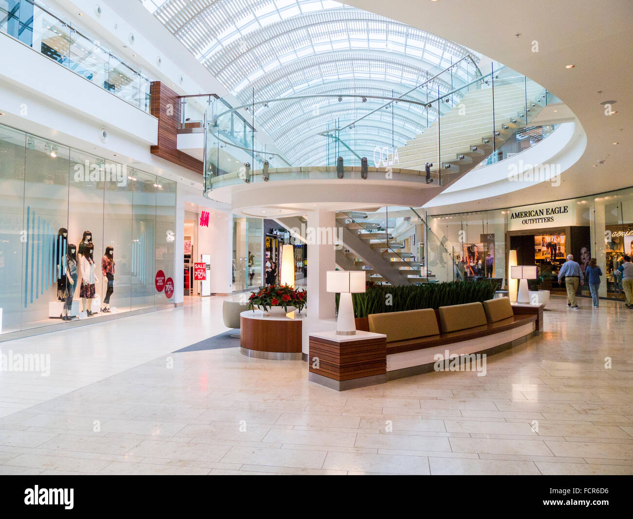 Apple store in nterior of The Mall at University Town Center in Sarasota  Florida Stock Photo - Alamy