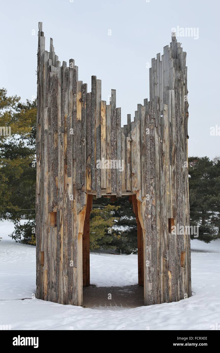 A hollow tree structure used for teaching visitors about trees at the Minnesota Landscape Arboretum near Minneapolis. Stock Photo