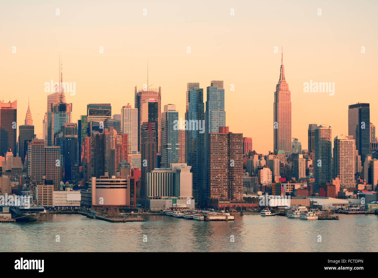New York City midtown Manhattan sunset skyline panorama view over ...