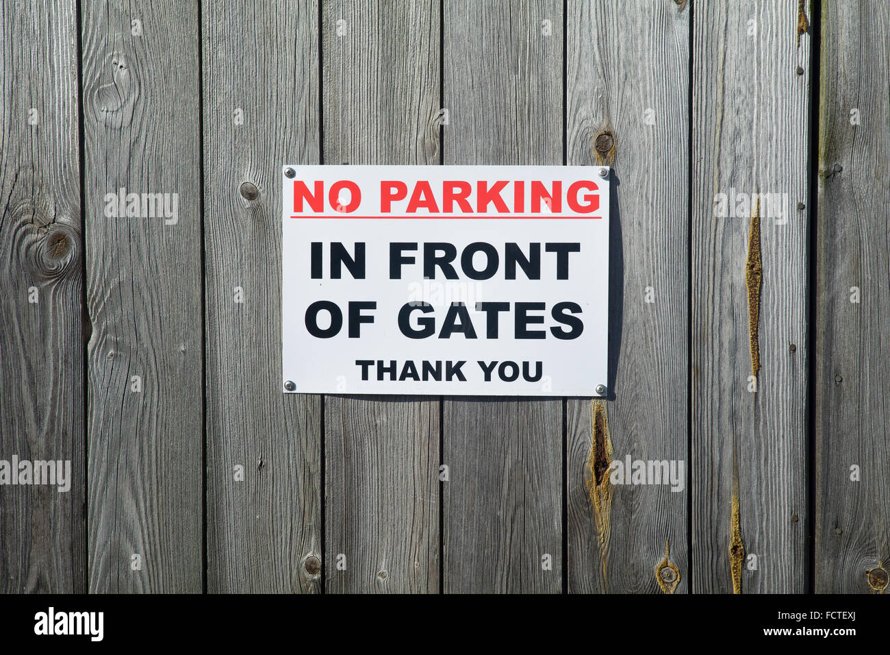 No Parking in Front of Gates sign Stock Photo Alamy