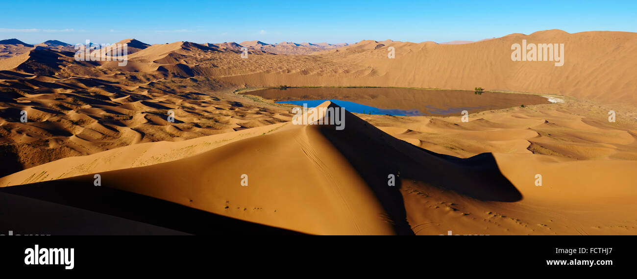 China, Inner Mongolia, Badain Jaran desert, Gobi desert Stock Photo
