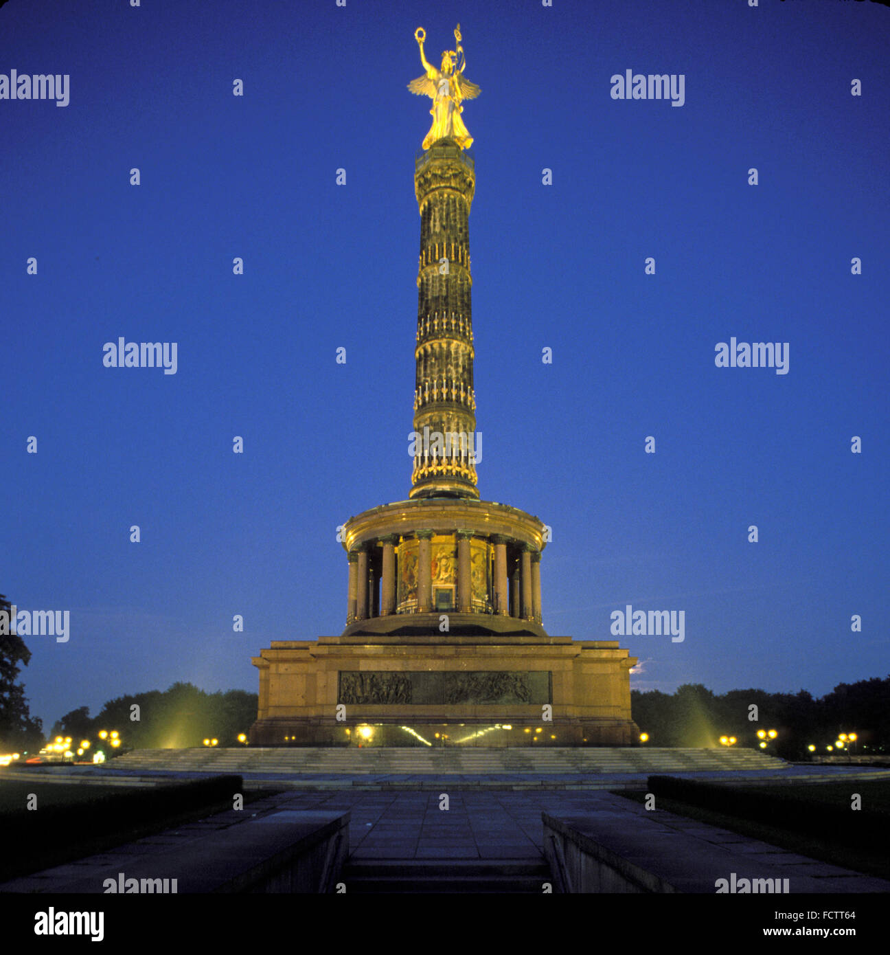 DEU, Germany, Berlin, the Siegessaeule at the Grosser Stern. DEU ...