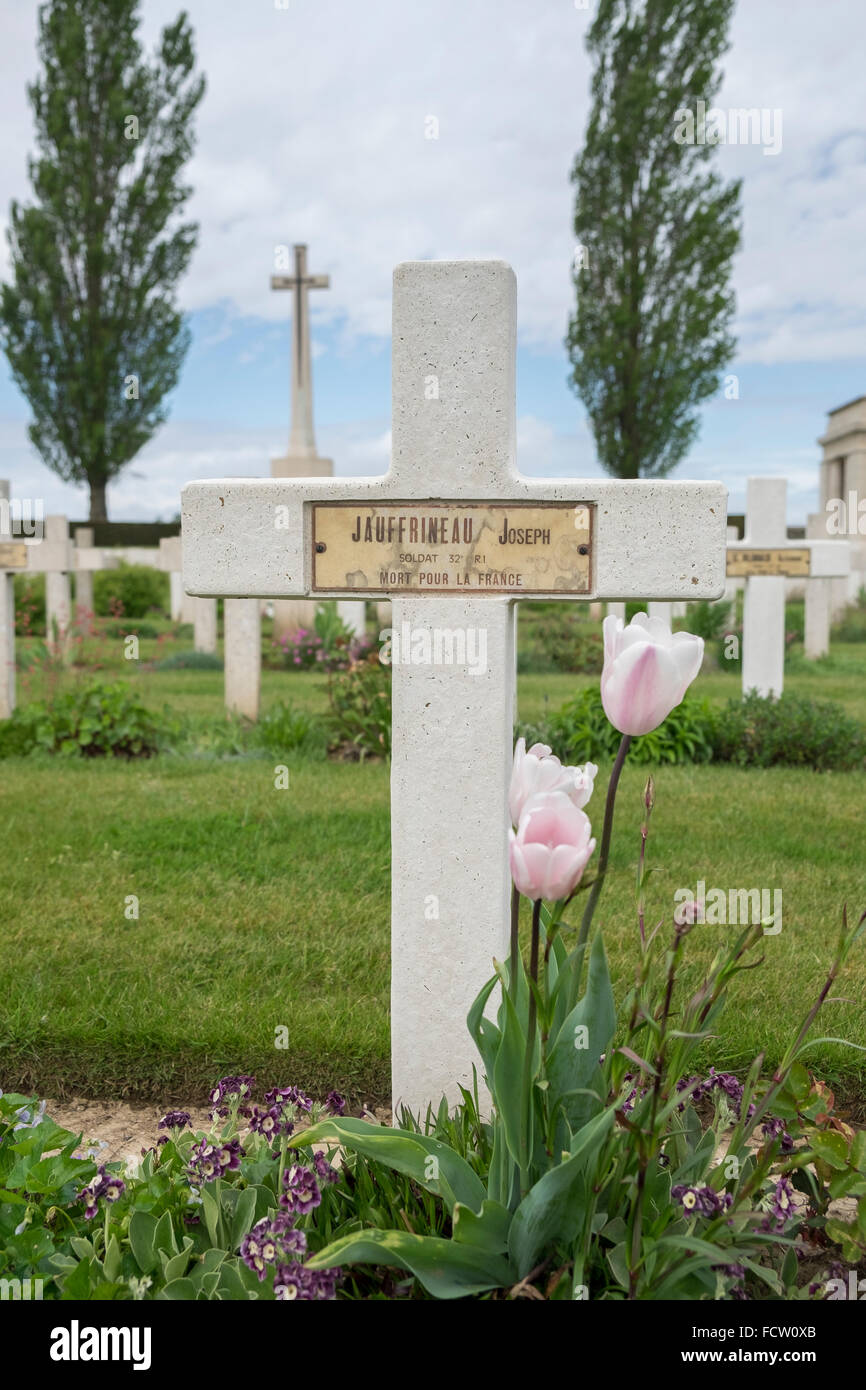 The grave marker of a French soldier at the AIF Burial Ground, Flers
