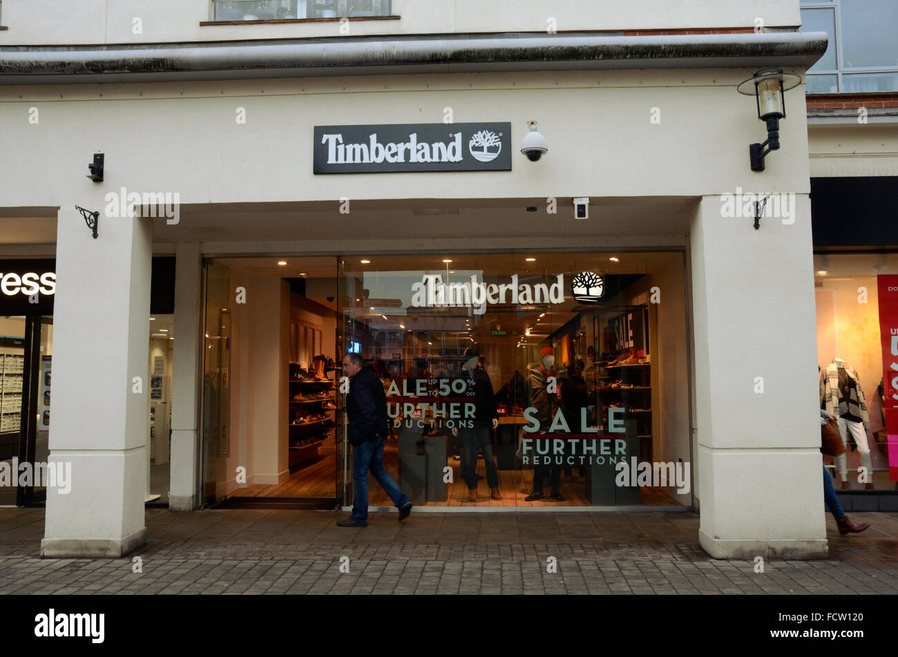 Sandalen Beraadslagen Paar Timberland shop front hi-res stock photography and images - Alamy