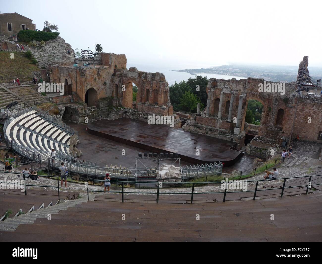 Taormina, Sicily, Italy. 7th Sep, 2015. Ancient Theatre in Taormina, Sicily, Italy, 7 September 2015. Photo: Beate Schleep/dpa/Alamy Live News Stock Photo