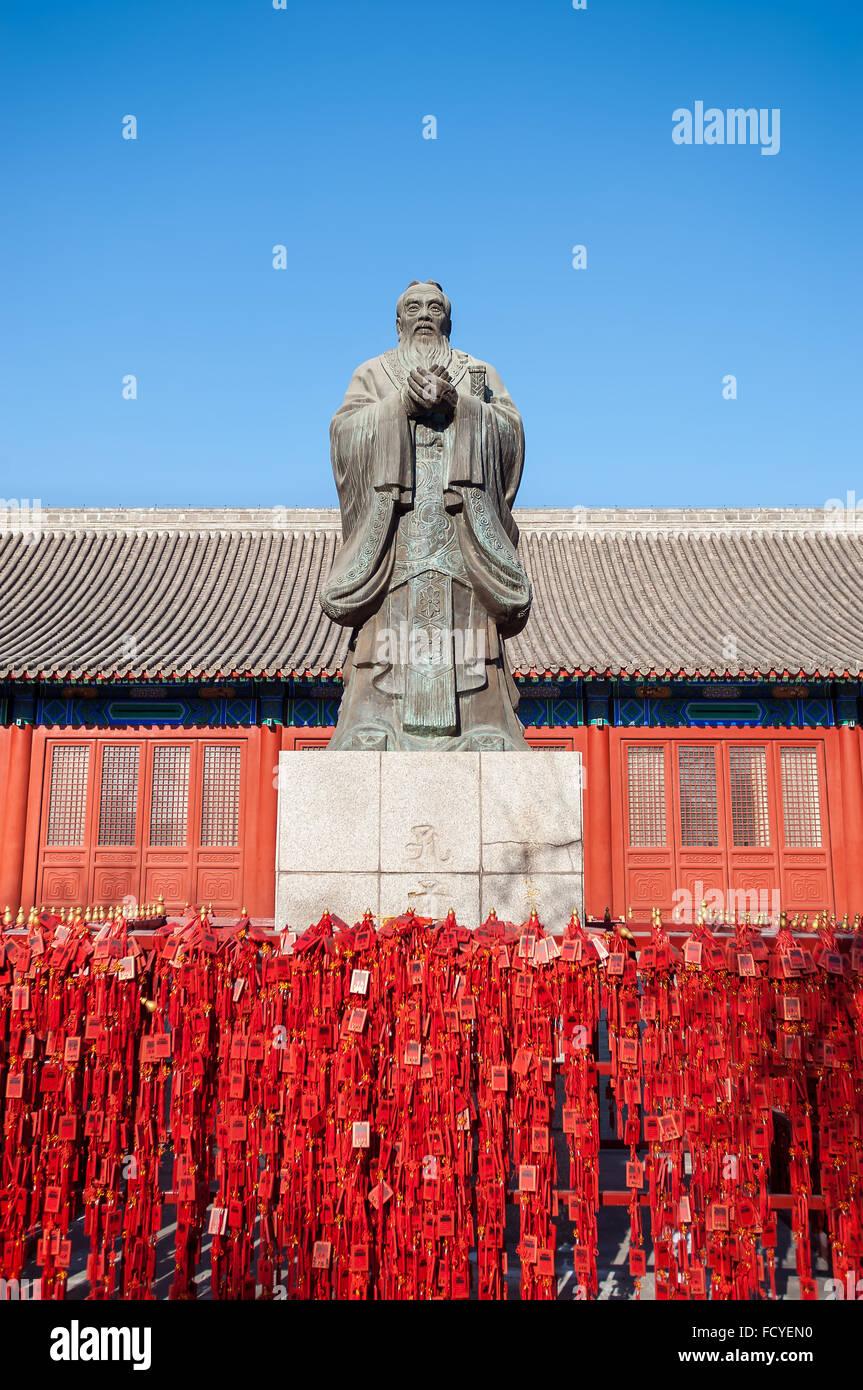 Statue of the Chinese philosopher Confucius at the Beijing Confucius Temple Stock Photo