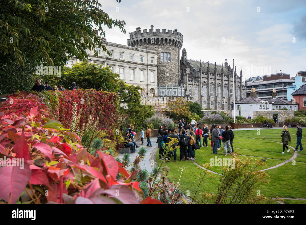 Tourists in the Dubhlinn Garden in the grounds of Dublin Castle in Dublin Ireland Stock Photo