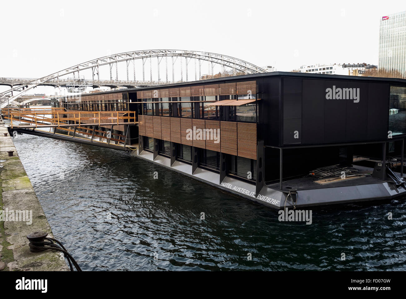 Floating Hotel Austerltz, Quai d'Austerlitz, Seine river, still under construction, Paris, France. Stock Photo