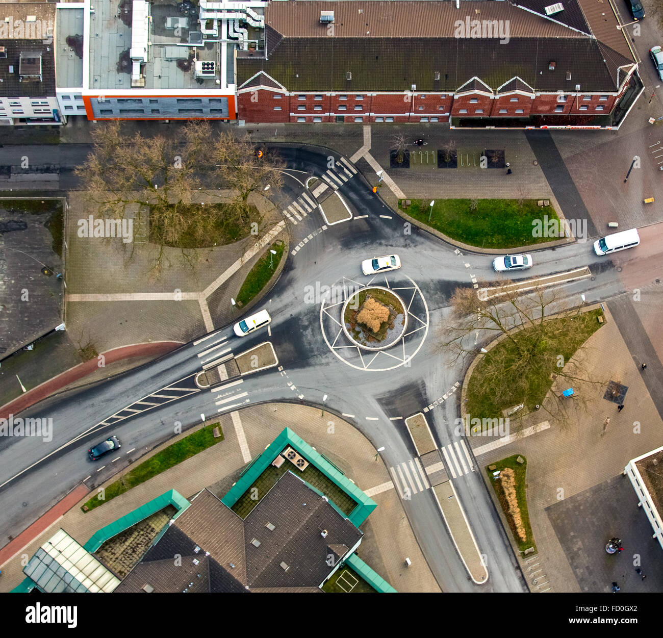 Hamborner old market square roundabout hi-res stock photography and ...