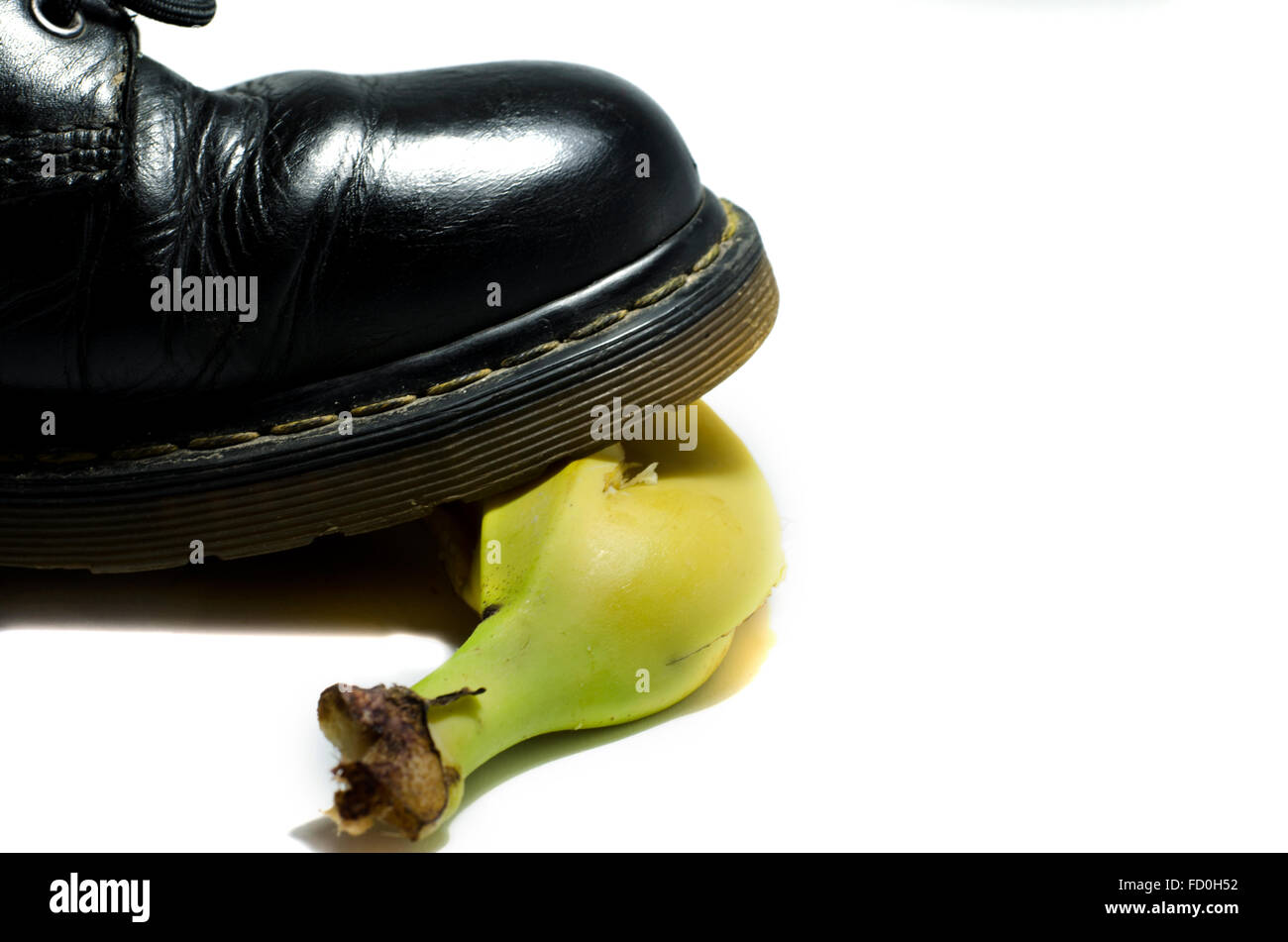 Banana skin slipping hires stock photography and images Alamy