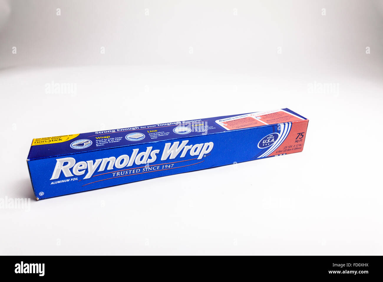 https://c8.alamy.com/comp/FD0XHX/reynolds-wrap-aluminum-foil-FD0XHX.jpg