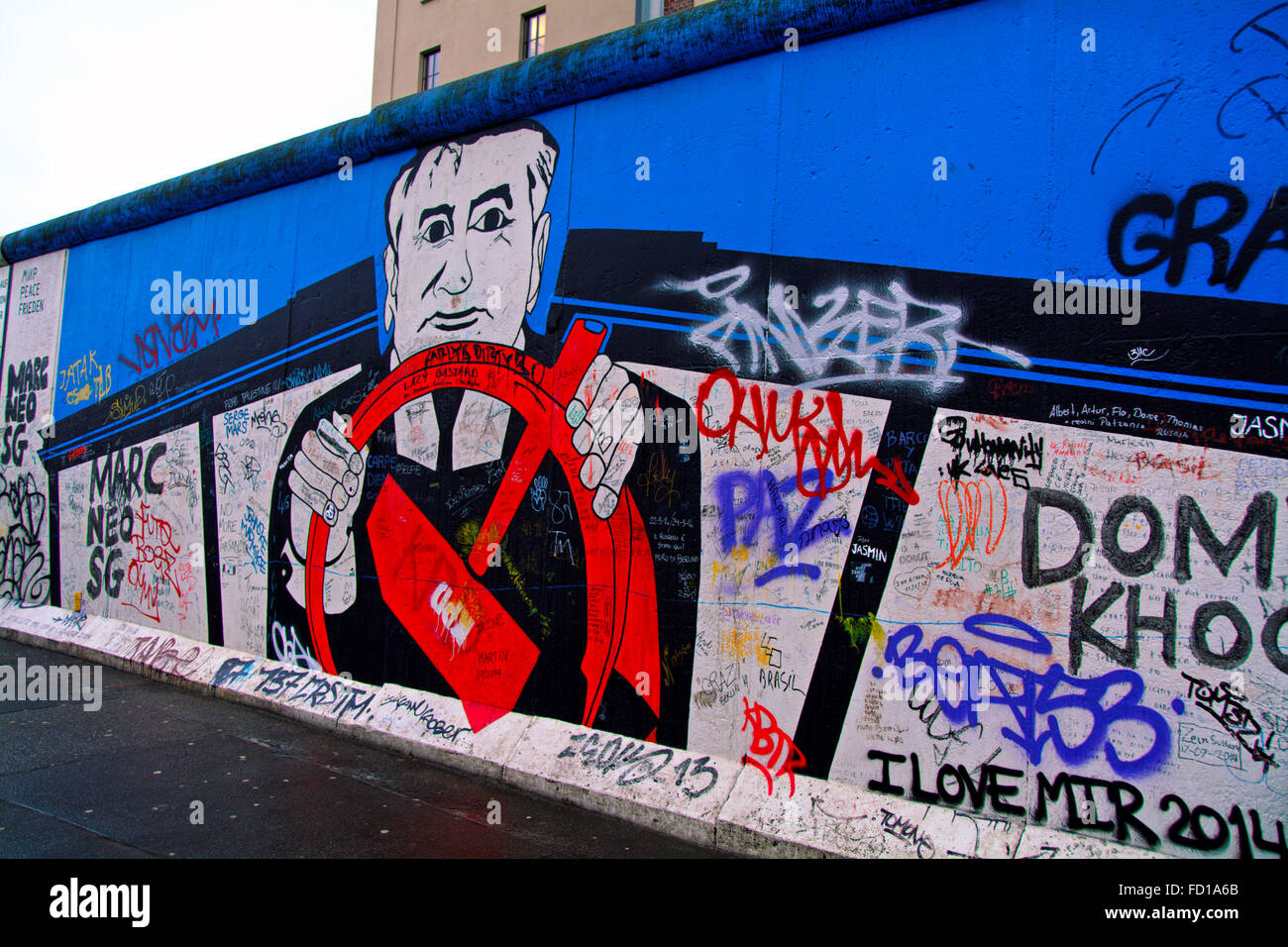 Artwork on the Berlin Wall Stock Photo - Alamy