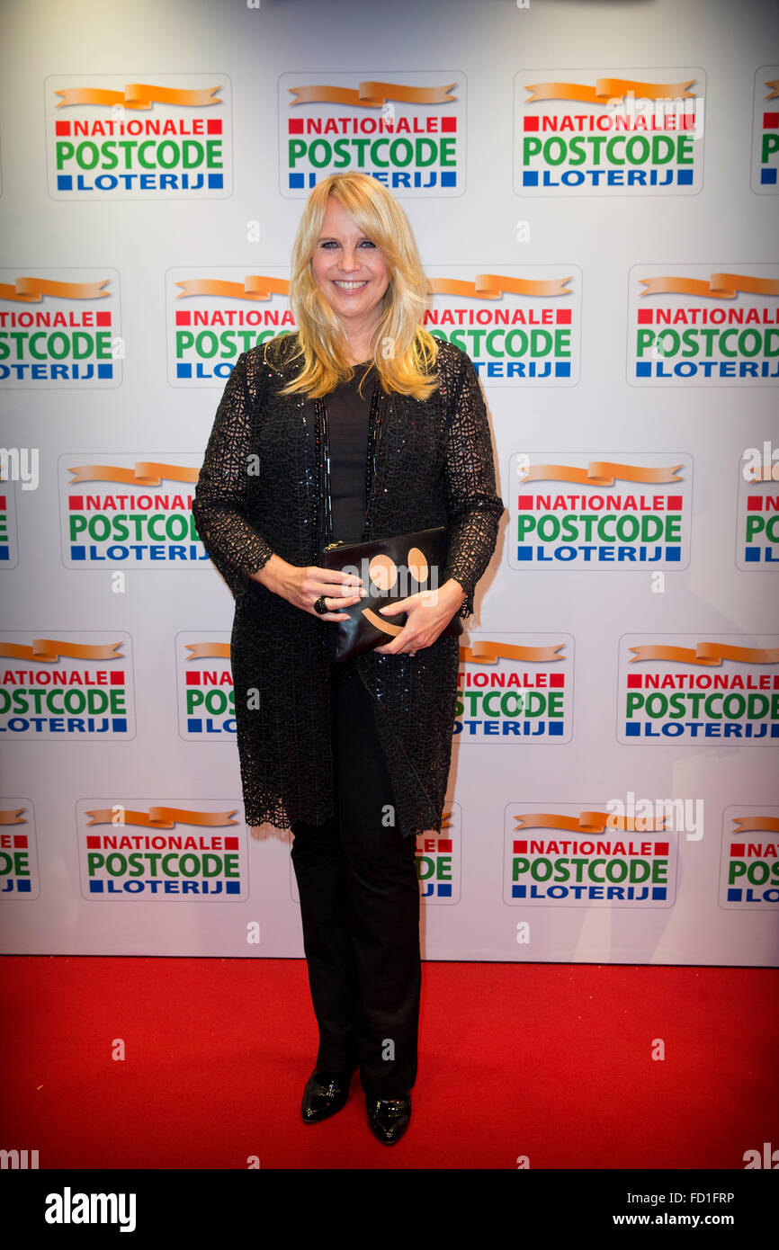 Amsterdam, The Netherlands. 26th Jan, 2016. Dutch tv host Linda de Mol attend the Goed Geld Gala (Good Money Gala) from the Postcodeloterij at theater Carre in Amsterdam, The Netherlands, 26 January 2016. Photo: Patrick van Katwijk/ POINT DE VUE OUT - NO WIRE SERVICE -/dpa/Alamy Live News Stock Photo