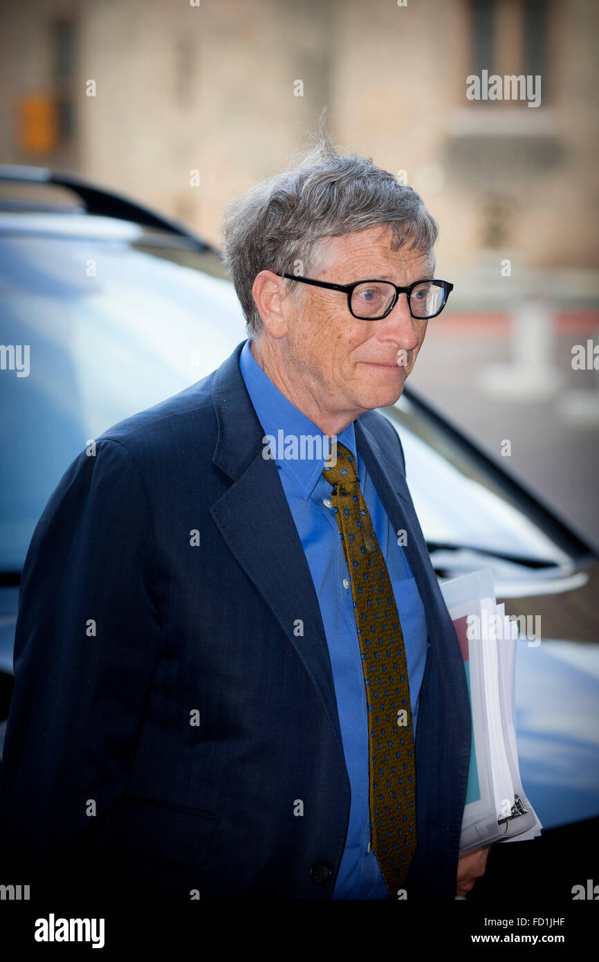 Bill Gates arrives at the Dutch Parliament in The Hague for an meeting, The Netherlands, 26 January 2016. Photo: Patrick van Katwijk - NO WIRE SERVICE - Stock Photo