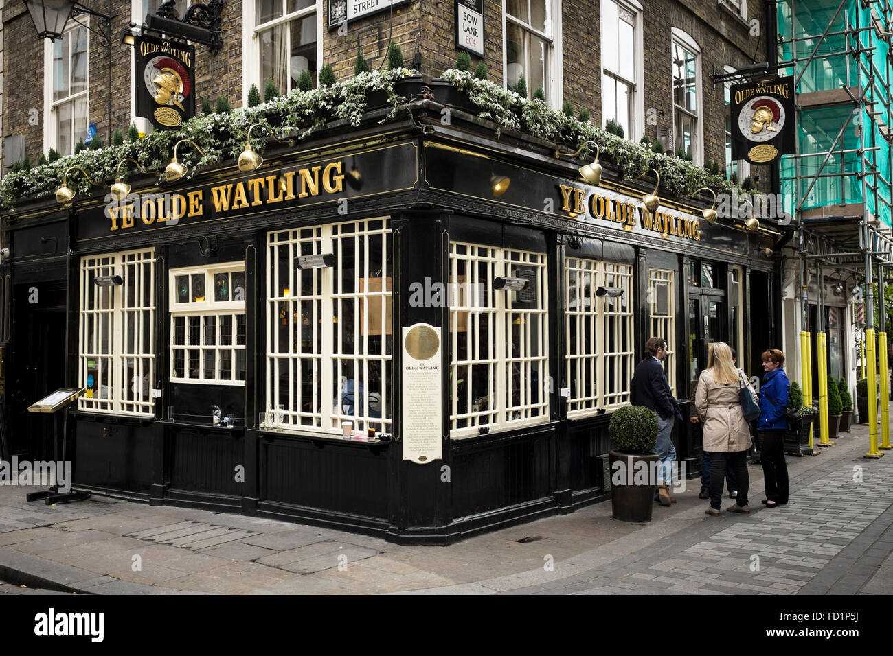 Ye Olde Watling pub, London, UK Stock Photo