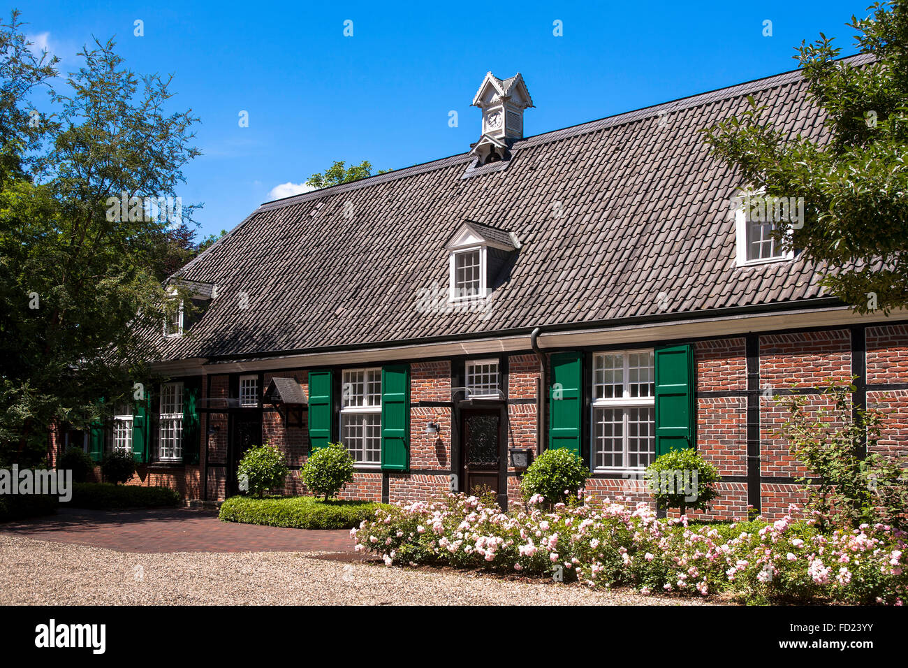Estate house hires stock photography and images Alamy