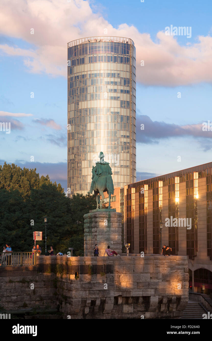 Europe, Germany, Cologne, the Cologne Triangle skyscraper of the Landschaftsverband Rheinland in the town district Deutz, equest Stock Photo