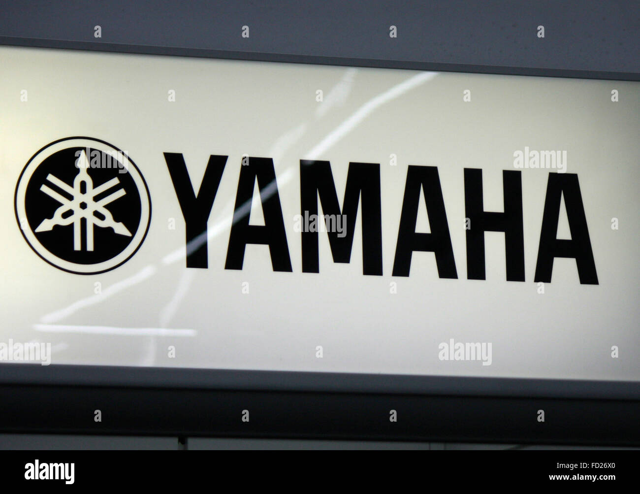 Yamaha logo hi-res stock photography and images - Alamy Yamaha logo hi-res stock photography and images - Alamy