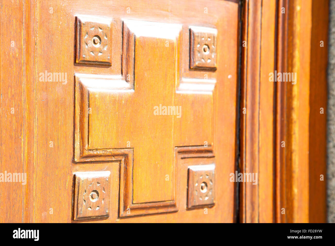 texture of a brown old door in italy europe Stock Photo - Alamy