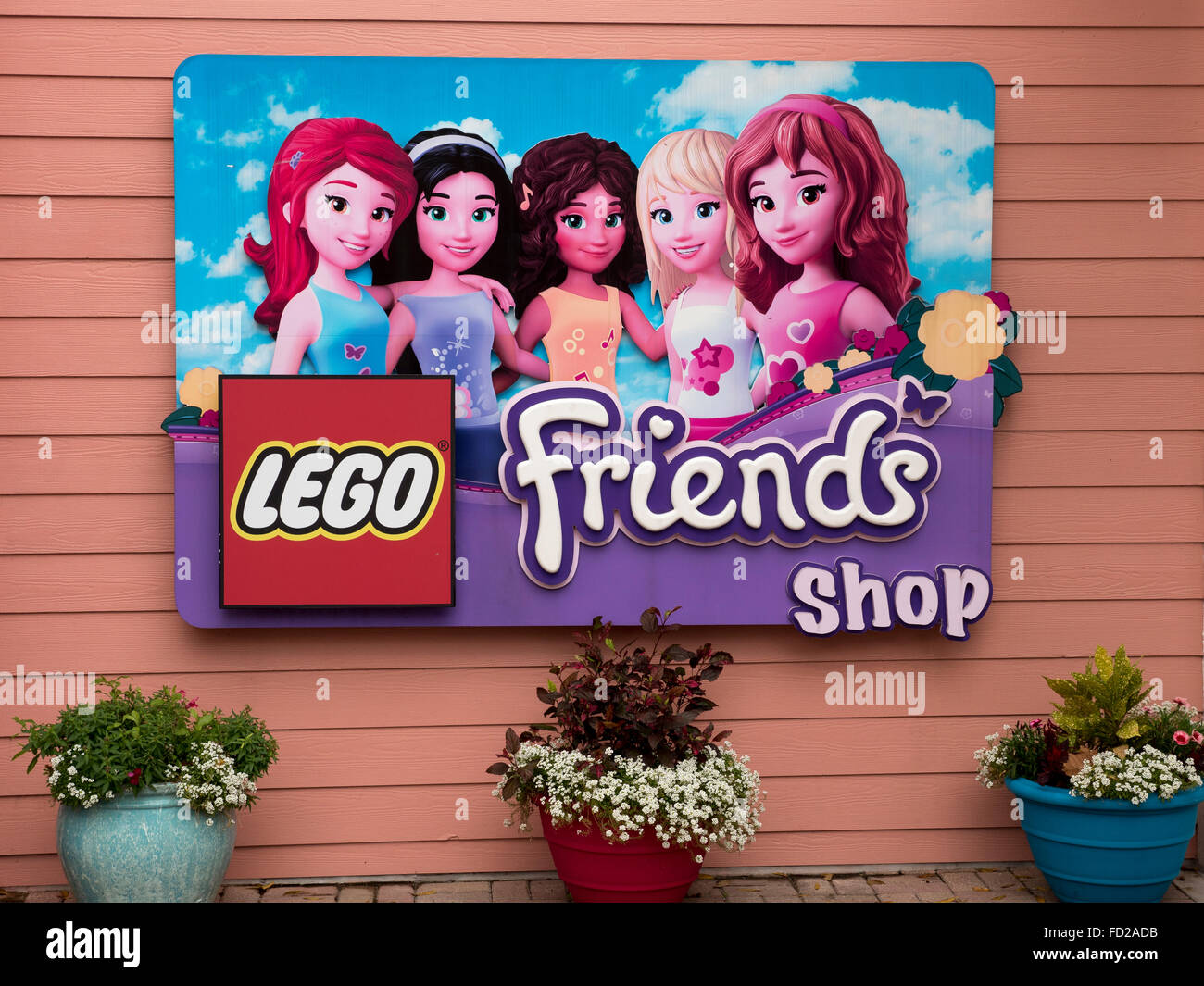 Lego friends hi-res stock photography and images - Alamy