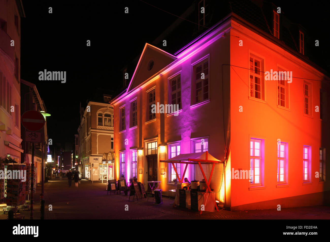 D-Recklinghausen, Ruhr area, Westphalia, North Rhine-Westphalia, NRW, "Recklinghausen leuchtet", festival illumination in the historic downtown, Linen Weaver House Wueller in the Grosse Geldstrasse, residential building, classicism Stock Photo