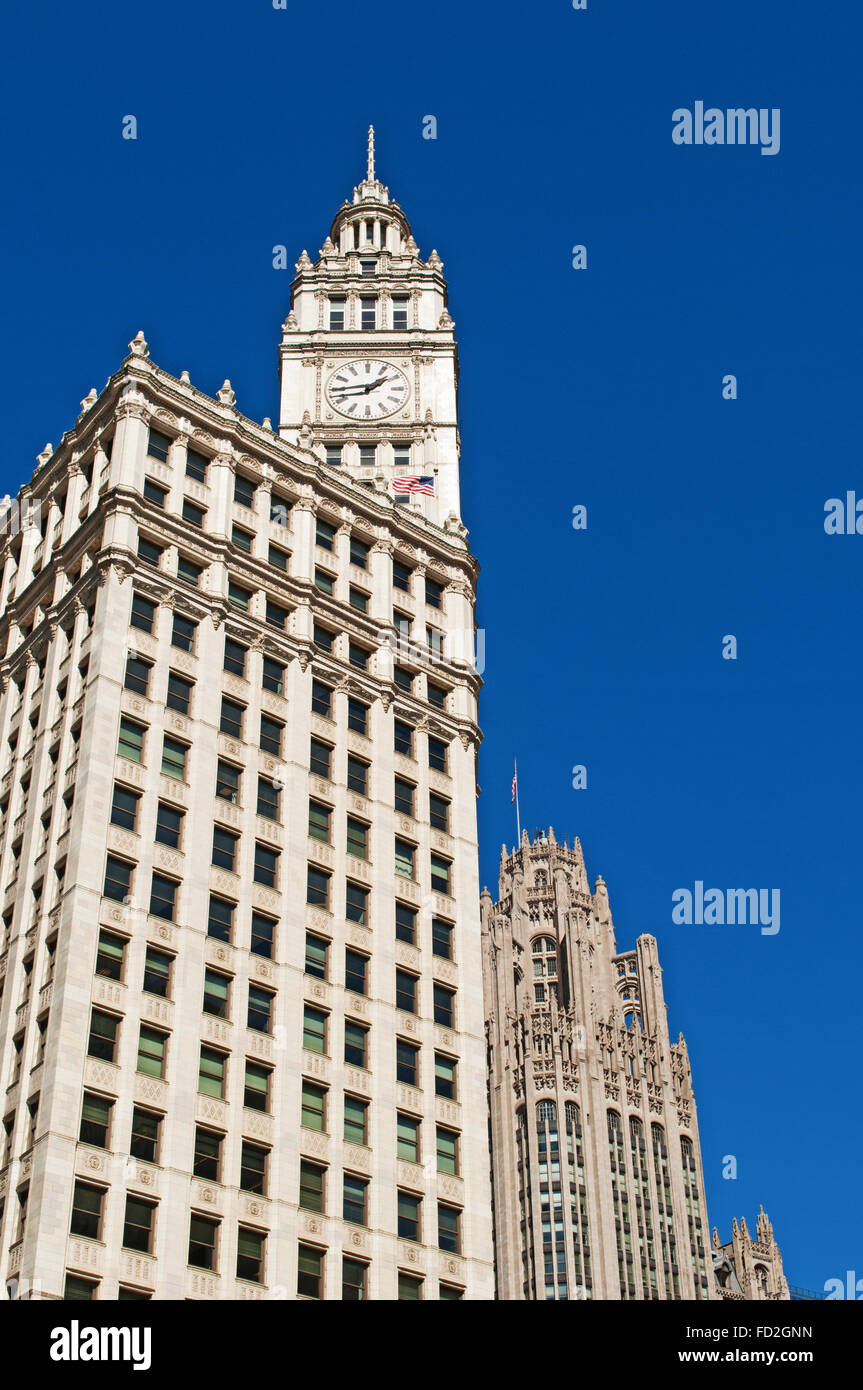 Chicago, Usa: canal cruise on the Chicago River, view of the Wrigley Building, famous skyscraper housing the corporate headquarters of Wrigley Company Stock Photo