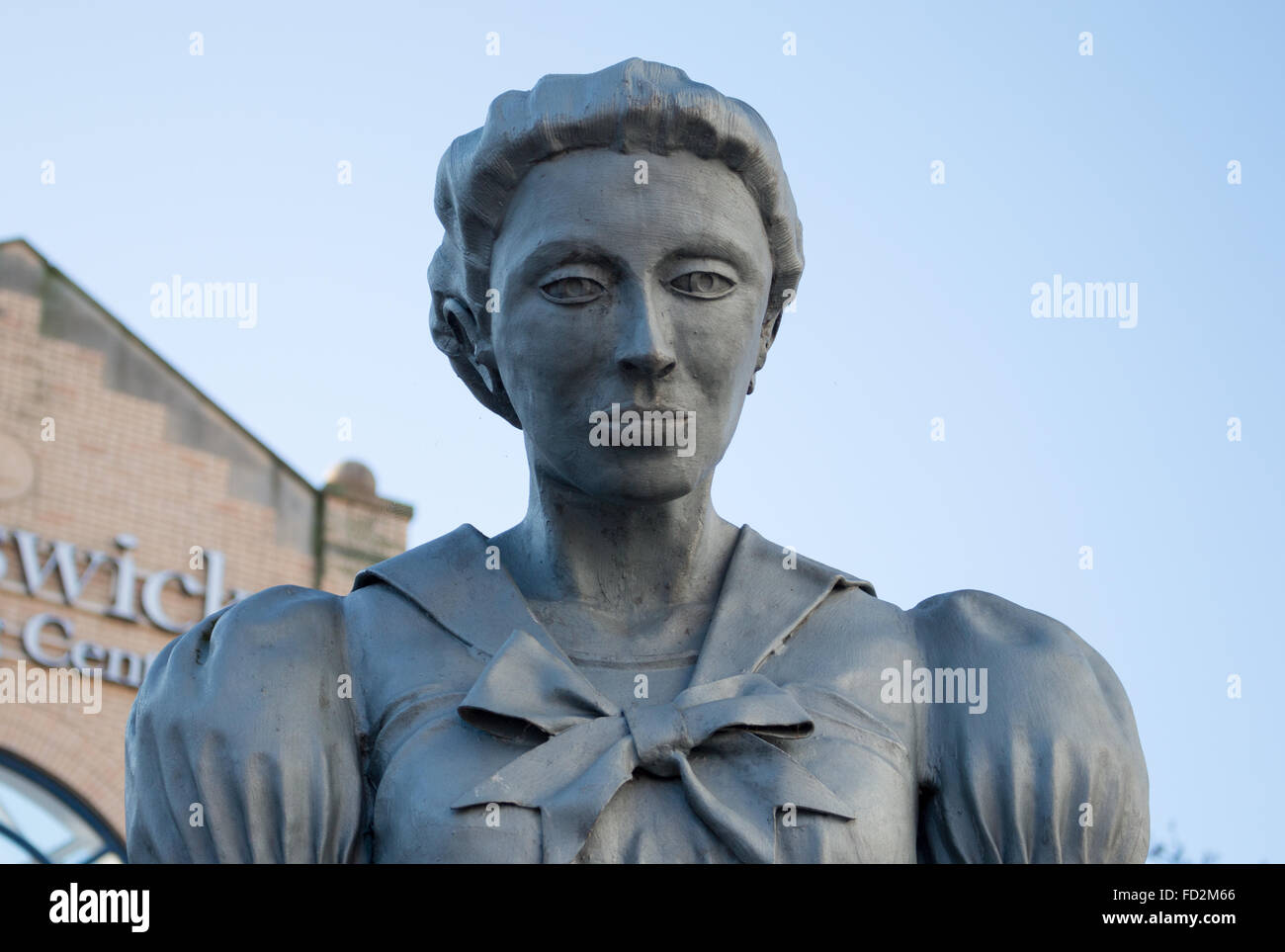 Bathing Belle (famous statue by famous English artist blacksmith Craig