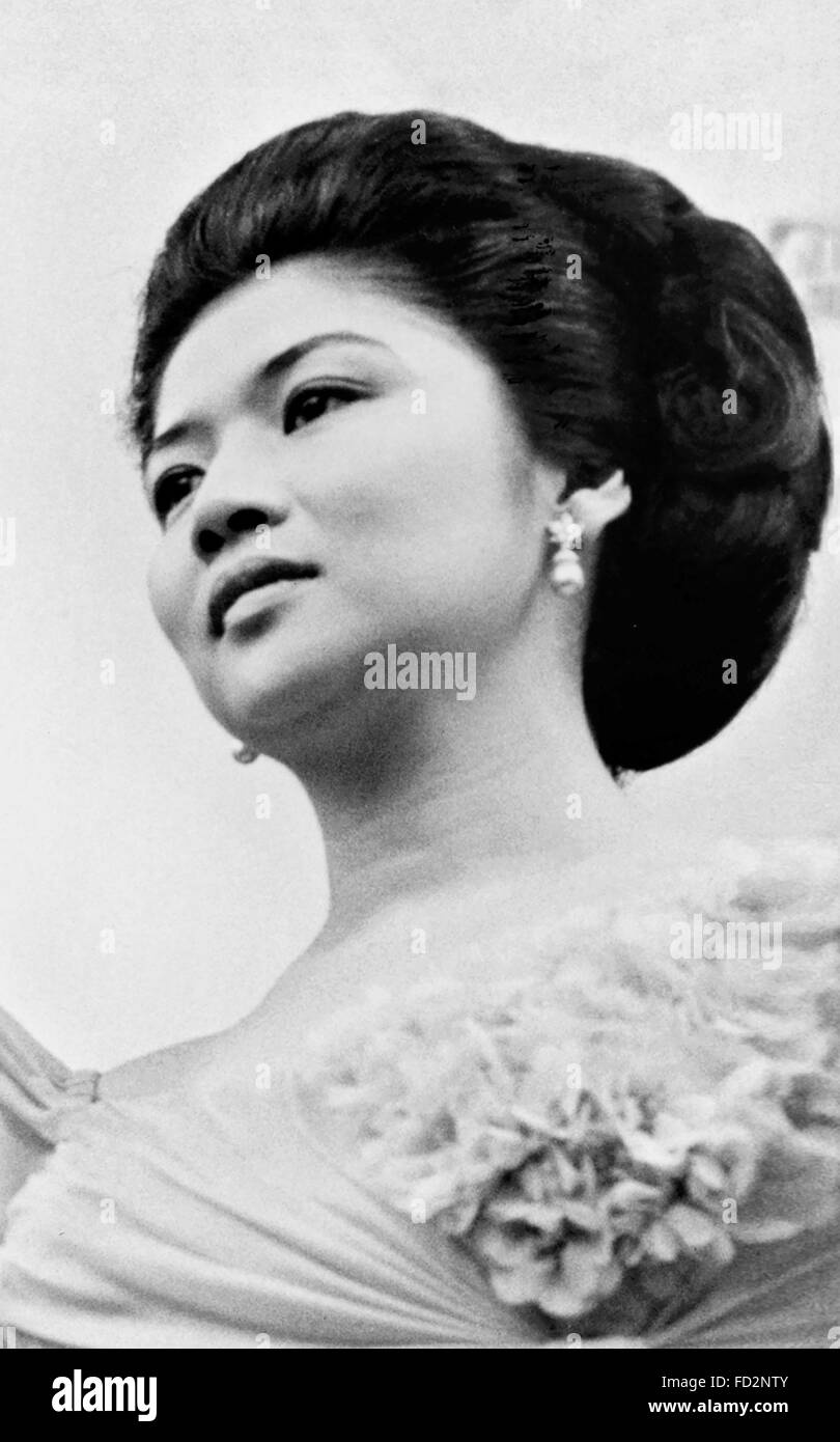 Imelda Marcos in September 1966, on a state visit with her husband President Ferdinand Marcos of the Philippines, The White House, Washington DC Stock Photo