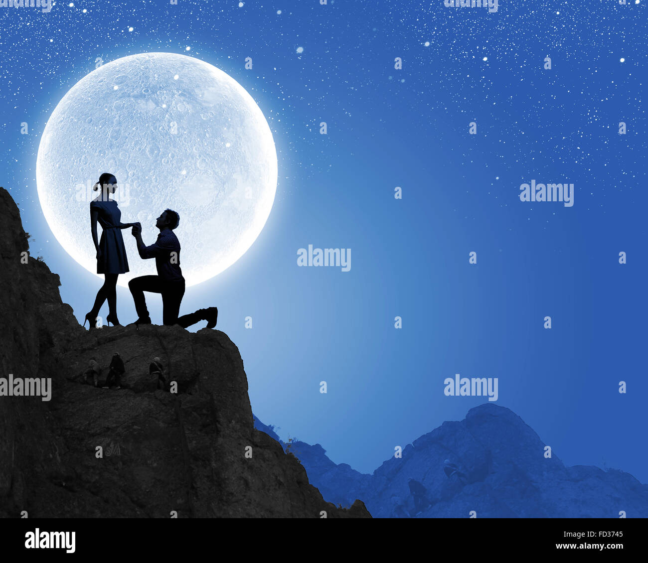 Silhouettes Of Romantic Couple Under The Moon Light Stock Photo Alamy