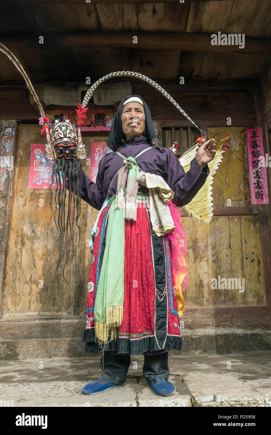 Old Han Ground Opera performer unmasked, Liuguan Old Han Village, Guizhou Province, China Stock Photo
