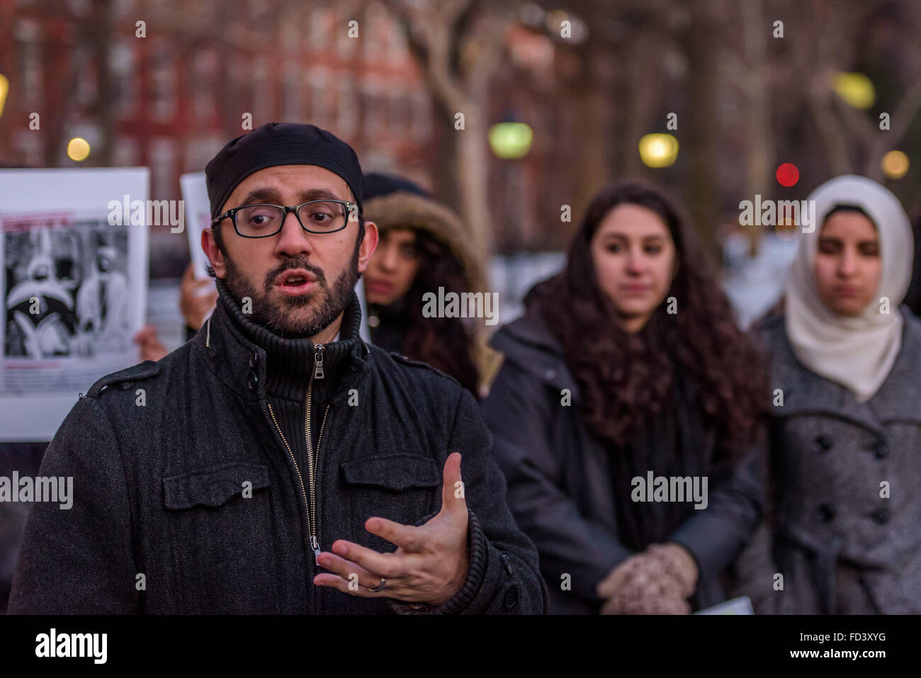 New York, United States. 27th Jan, 2016. Chaplain for the Islamic Center at New York University Imam Khalid Latif founder of The Of Many Institute for Multifaith Leadership at NYU share his story at the Interfaith ceremony honoring protectors on the International Holocaust Day? Credit:  Erik Mc Gregor/Pacific Press/Alamy Live News Stock Photo