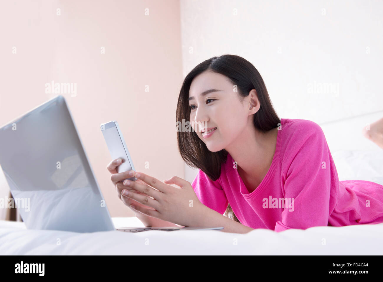 Womans Profile Smartphone Neckin Japanese Says Stock Vector