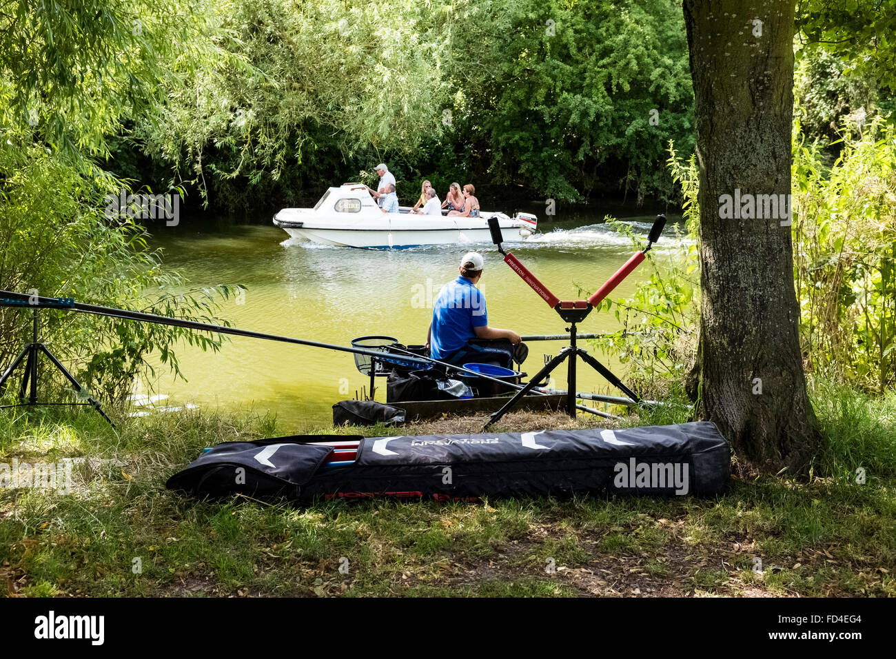 fishing river avon evesham Stock Photo Alamy