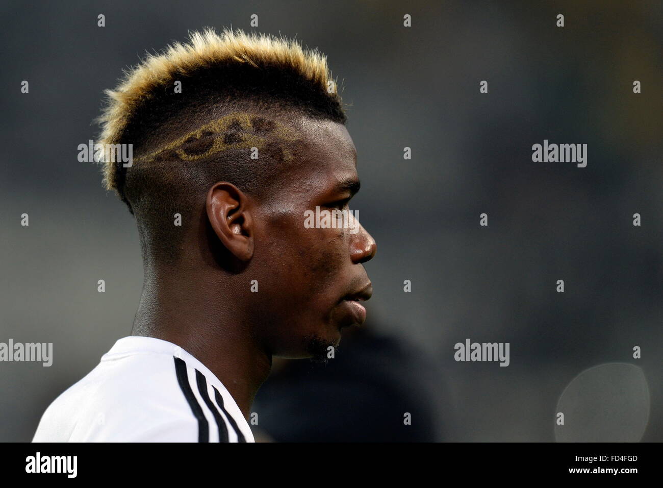 Turin, Italy. 27th Jan, 2016. Coppa Italia Semi Final. Juventus versus Inter. Paul Pogba's today haircut Credit:  Action Plus Sports/Alamy Live News Stock Photo
